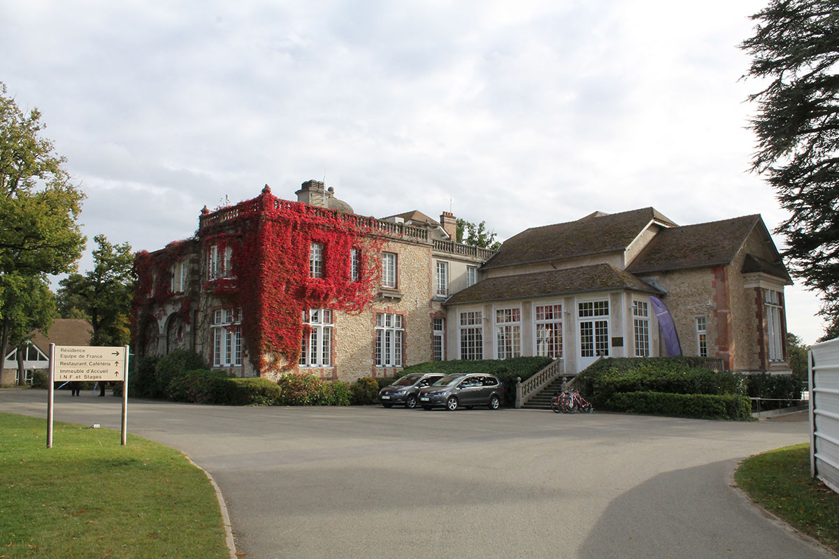 Surnommée « le Château », la résidence de l’équipe de France était auparavant un pavillon de chasse propriété des banquiers Lazard.
